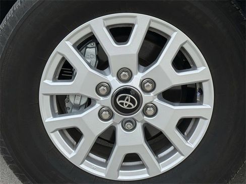 Used 2025 Toyota Tacoma SR5 image 10