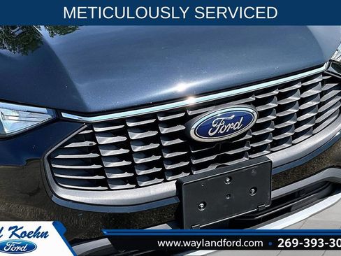 Used 2023 Ford Escape Active AWD/4WD image 27