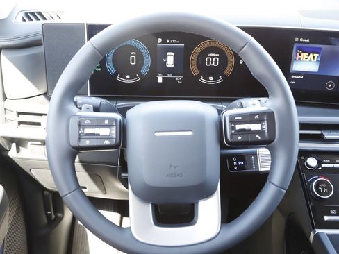 New 2026 Hyundai Santa Fe SE image 17