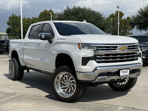 Used 2022 Chevrolet Silverado 1500 LTZ w/ LTZ Premium Texas Edition AWD/4WD image 2