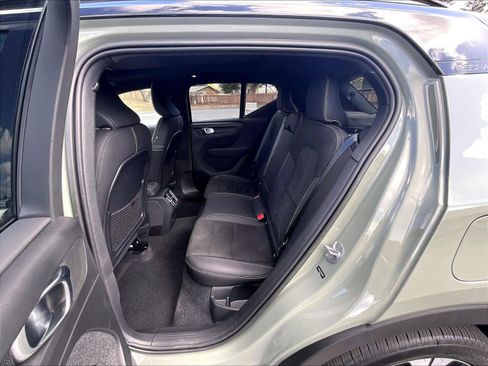 Used 2023 Volvo XC40 Recharge Plus w/ Protection Package Premier image 29