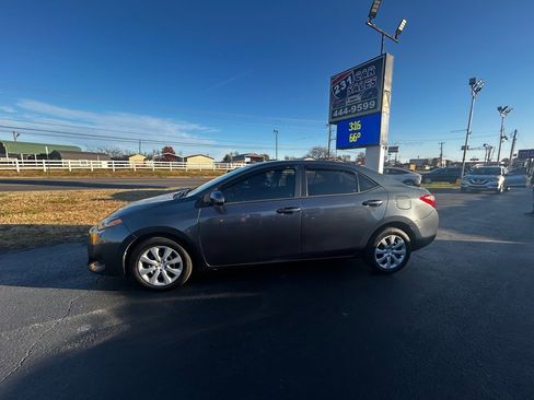 Used 2017 Toyota Corolla LE image 1