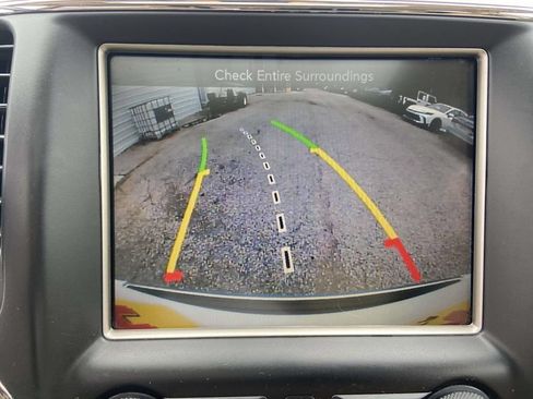 Used 2016 Jeep Grand Cherokee Limited AWD/4WD image 28