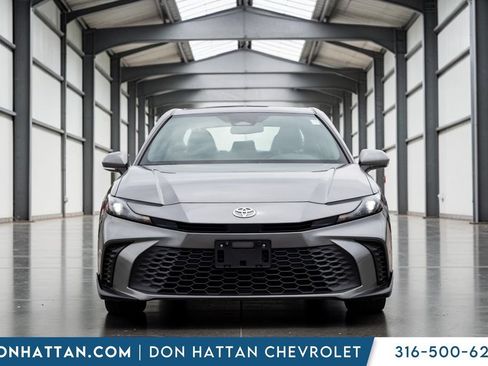 Used 2025 Toyota Camry SE FWD image 22