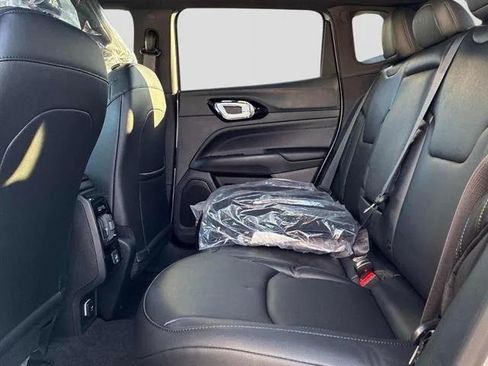 Certified 2026 Jeep Compass Limited image 7