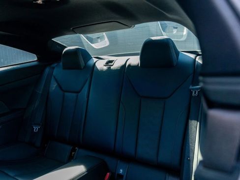 Used 2021 BMW M4 Coupe image 18