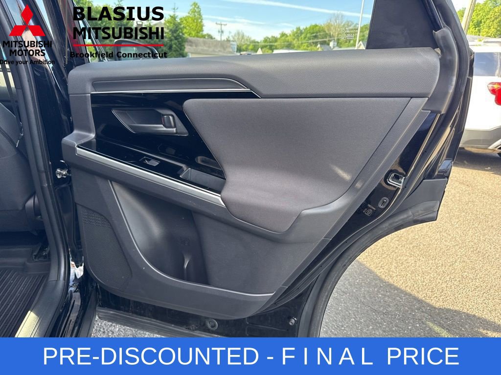 Used 2023 Subaru Solterra AWD image 34