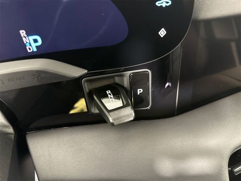 Certified 2024 Porsche Taycan 4S image 34