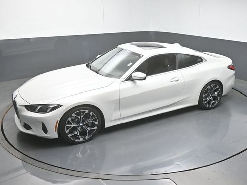 Used 2026 BMW 430i Coupe w/ Parking Assistance Package image 42