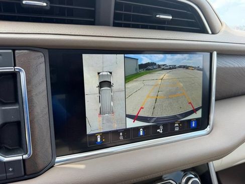 Used 2022 GMC Yukon Denali AWD/4WD image 24