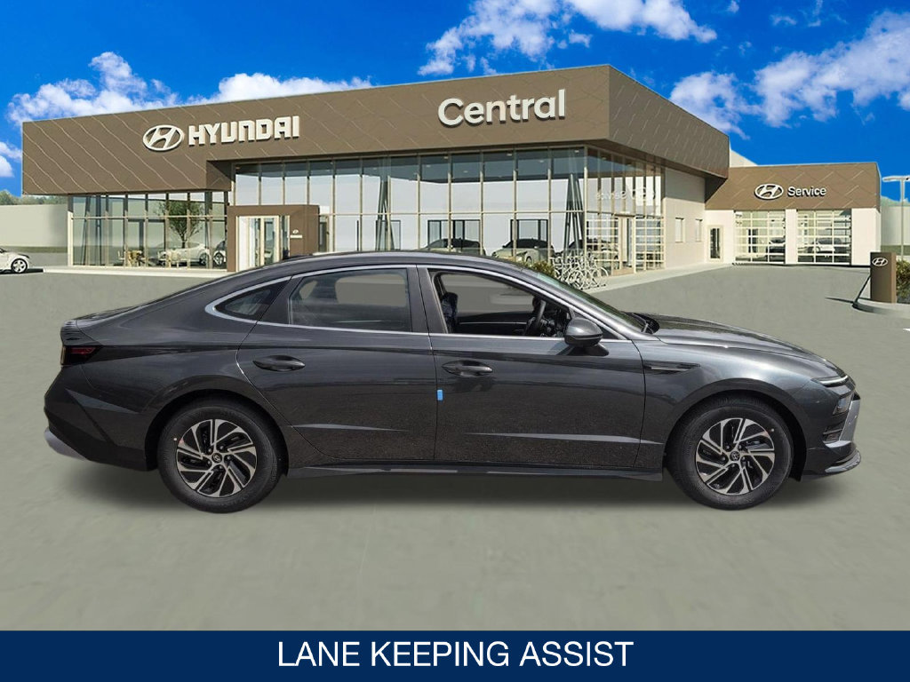 New 2026 Hyundai Sonata Blue FWD image 9