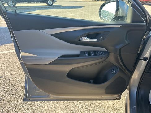 Used 2024 Buick Envista Avenir image 55