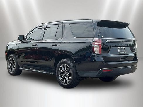 Used 2022 Chevrolet Tahoe Z71 w/ Luxury Package AWD/4WD image 5