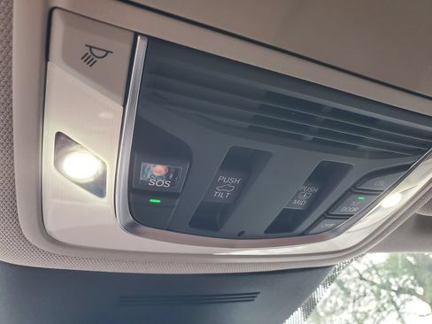 Used 2025 Acura MDX w/ Technology Package FWD image 35