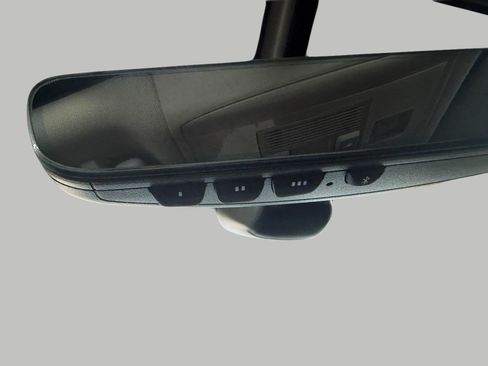 Used 2022 Volkswagen Atlas SE image 19