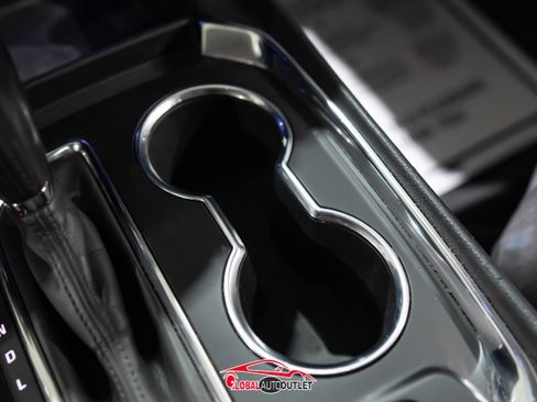 Used 2020 Chevrolet Traverse LT w/ Driver Confidence II Package image 35