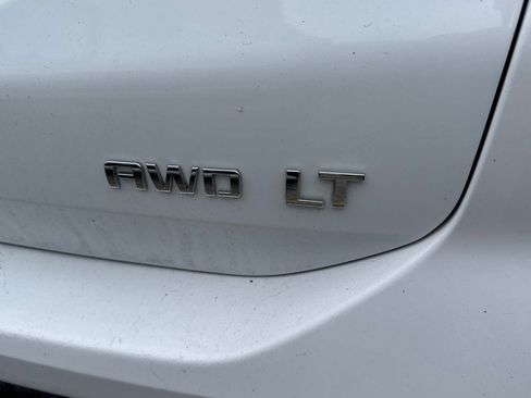 Used 2024 Chevrolet Equinox LT image 11