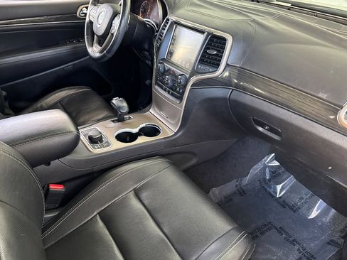 Used 2014 Jeep Grand Cherokee Overland image 33