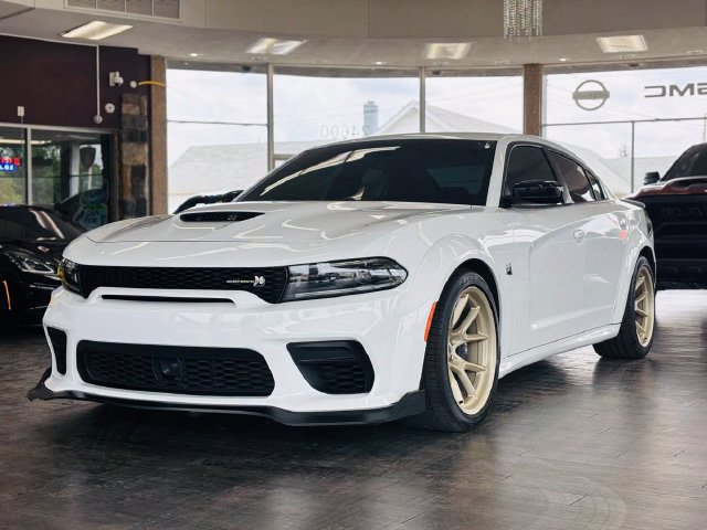 Used 2023 Dodge Charger Scat Pack RWD image 18