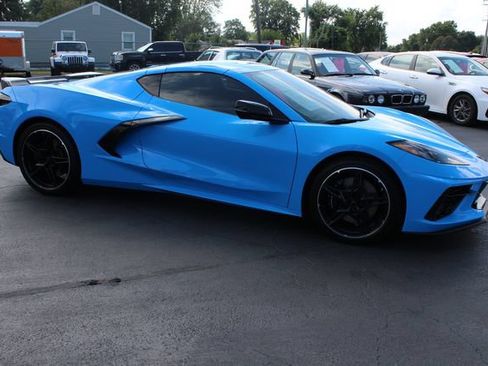Used 2022 Chevrolet Corvette Stingray Preferred Cpe w/ Z51 Performance Package RWD image 12