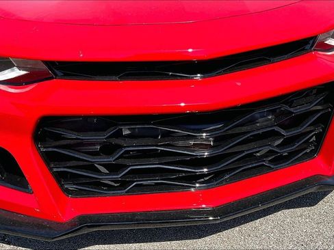 Used 2017 Chevrolet Camaro LT RWD image 28