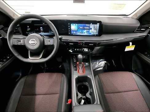 New 2025 Nissan Kicks SR w/ SR Premium Package AWD/4WD image 5