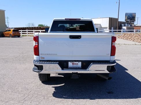 Used 2020 Chevrolet Silverado 2500 LT AWD/4WD image 6