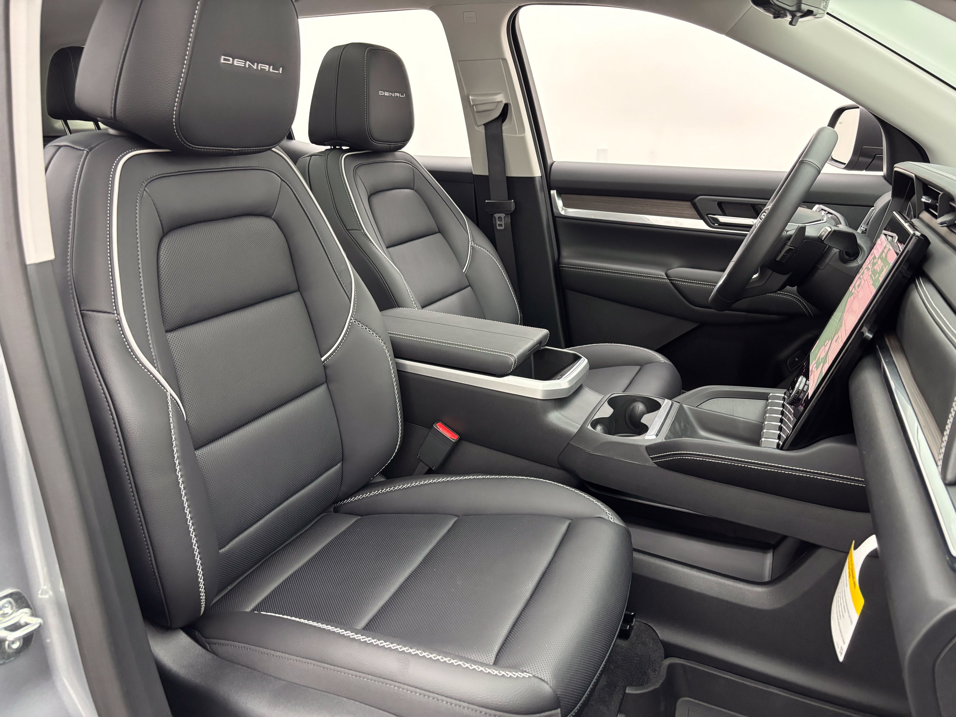 New 2027 GMC Terrain Denali w/ LPO, Floor Liner Package AWD/4WD image 37