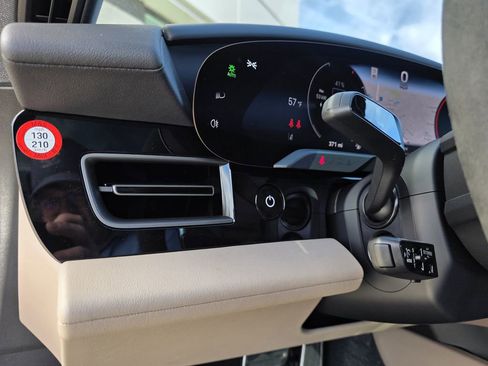 Used 2025 Porsche Taycan 4S image 23