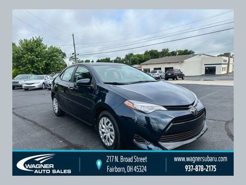 Used 2018 Toyota Corolla LE FWD image 1