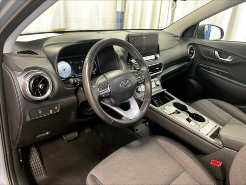 Used 2023 Hyundai Kona SEL image 8