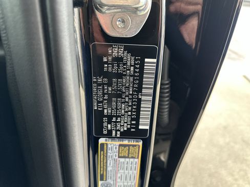 Used 2024 Kia Sportage EX FWD image 31