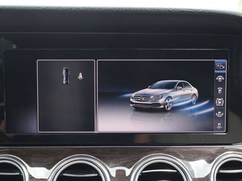 Used 2019 Mercedes-Benz E 450 4MATIC Sedan w/ Premium Package image 19