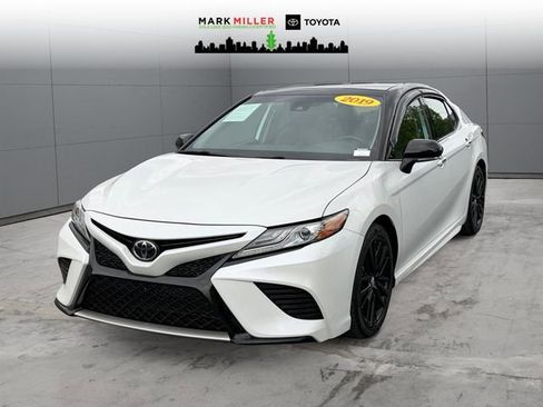 Certified 2019 Toyota Camry XSE image 1