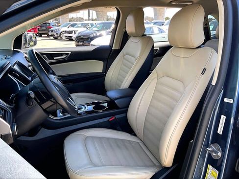 Used 2018 Ford Edge SEL w/ Equipment Group 201A image 8