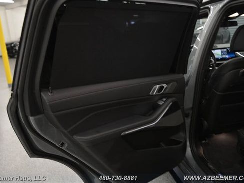 Used 2023 BMW X7 M60i w/ Climate Comfort Package AWD/4WD image 46
