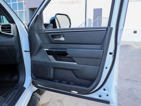 Used 2025 Toyota Tundra Limited image 49