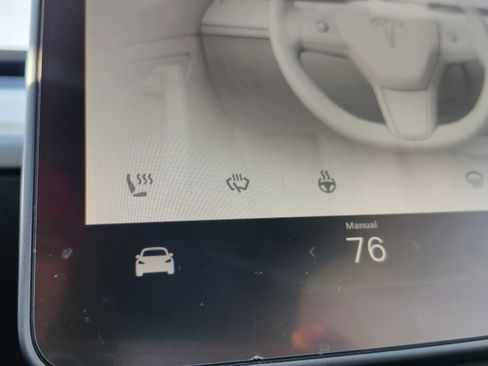 Used 2023 Tesla Model Y Long Range image 9