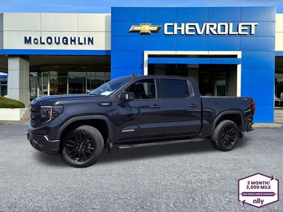 Used 2025 GMC Sierra 1500 Elevation w/ Elevation Premium Package