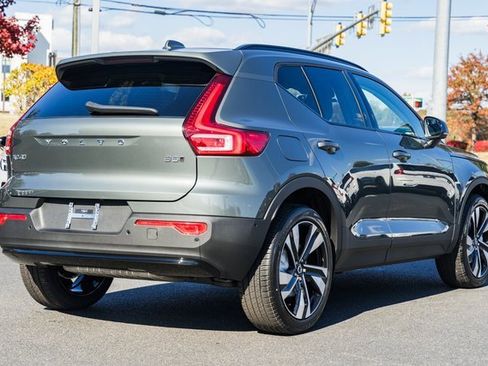 New 2026 Volvo XC40 B5 Ultra w/ Protection Package Premier image 4