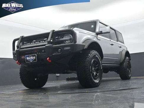 Used 2023 Ford Bronco Outer Banks w/ Sasquatch Package AWD/4WD image 19