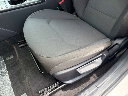 New 2026 Kia K4 FWD image 16