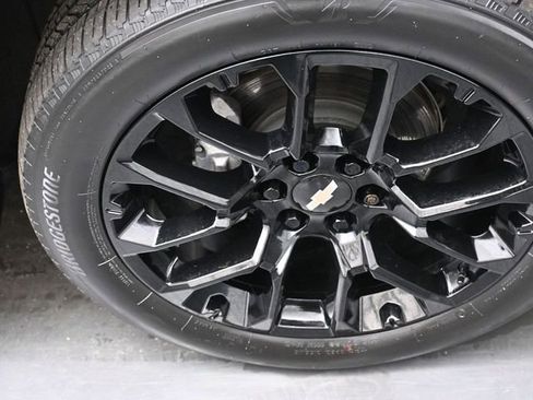 Used 2023 Chevrolet Tahoe High Country AWD/4WD image 34