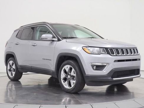 Used 2019 Jeep Compass Limited w/ Safety & Security Group AWD/4WD image 7