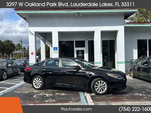 Used 2017 Kia Optima LX FWD image 1