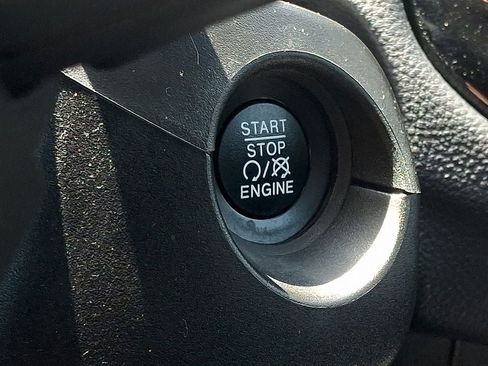 Used 2018 Jeep Compass Limited w/ Navigation Group AWD/4WD image 23