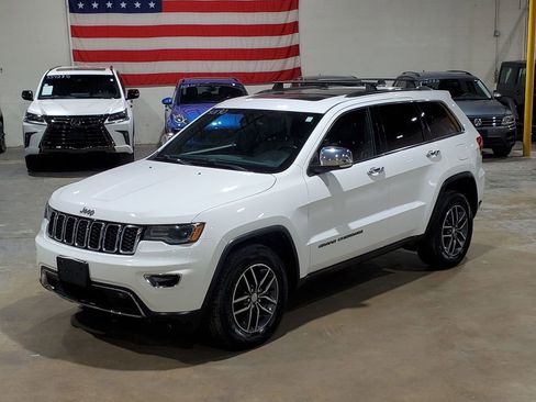 Used 2018 Jeep Grand Cherokee Limited w/ Luxury Group II image 40