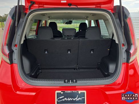 Used 2025 Kia Soul LX w/ LX Technology Package image 12