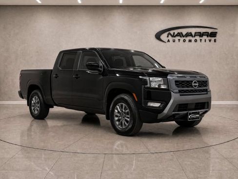 Used 2025 Nissan Frontier SV w/ SV Convenience Package AWD/4WD image 11