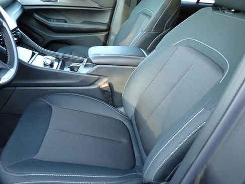 New 2025 Jeep Grand Cherokee Laredo X image 13